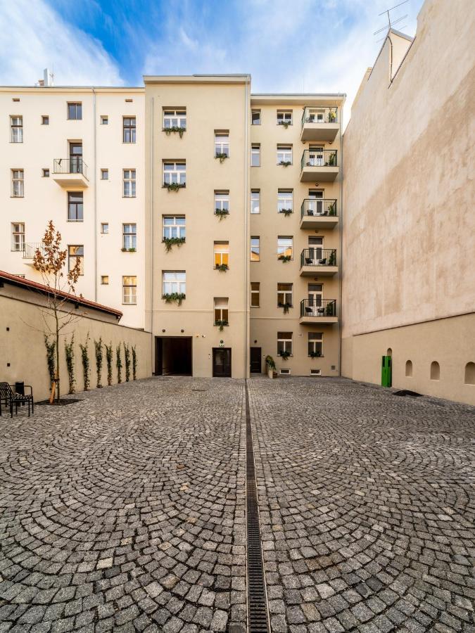 The Viaduct - & Praha